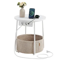 Білий стіл із газетою та силовою смугою